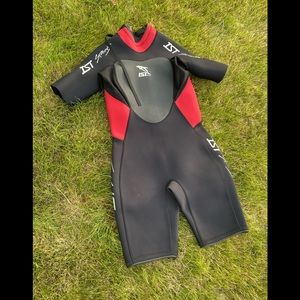 $120 IST women’s wetsuit size large / 11